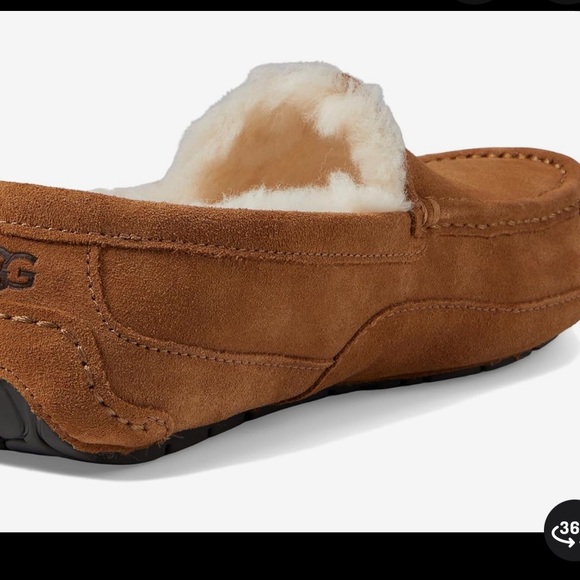 UGG Men’s Slippers 12 Wide main image 6